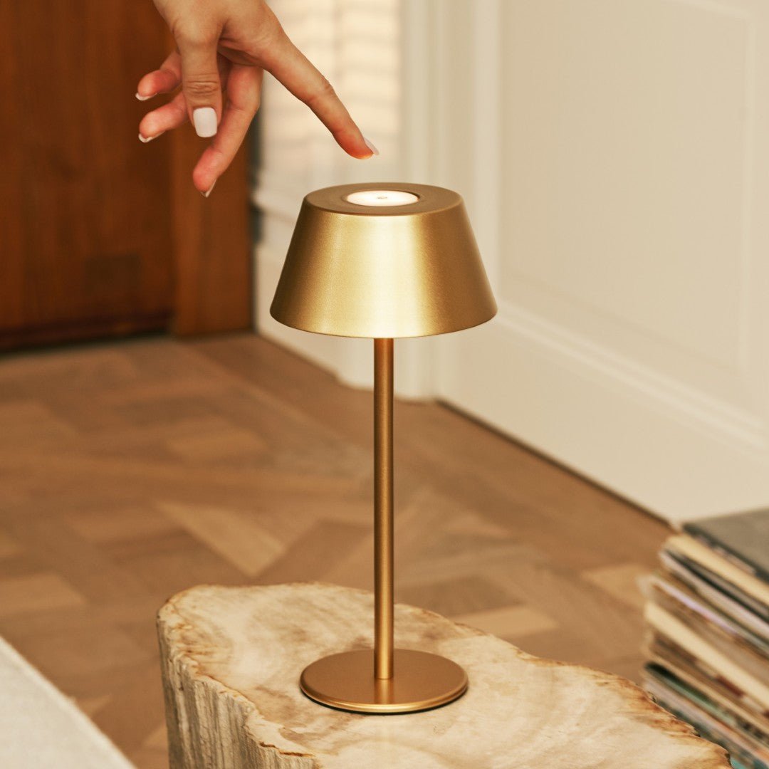 Aufladbare LED Tischlampe Milou Gold dimmbar kabellos
