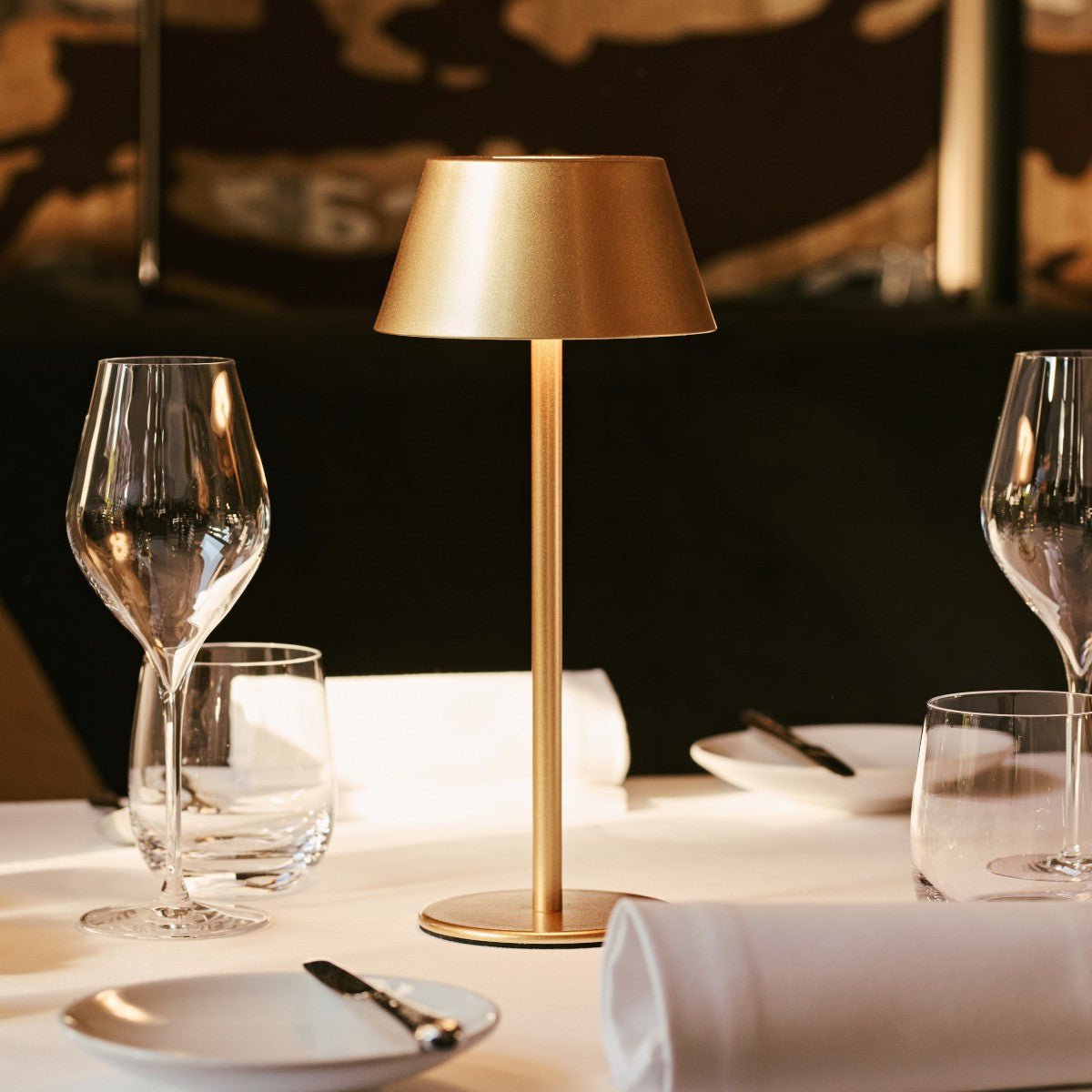 Aufladbare LED Tischlampe Milou Gold dimmbar kabellos