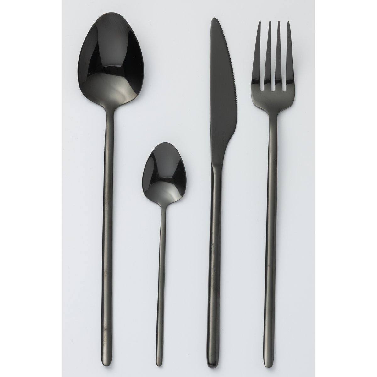 Elegantes 24-teiliges schwarzes Besteckset