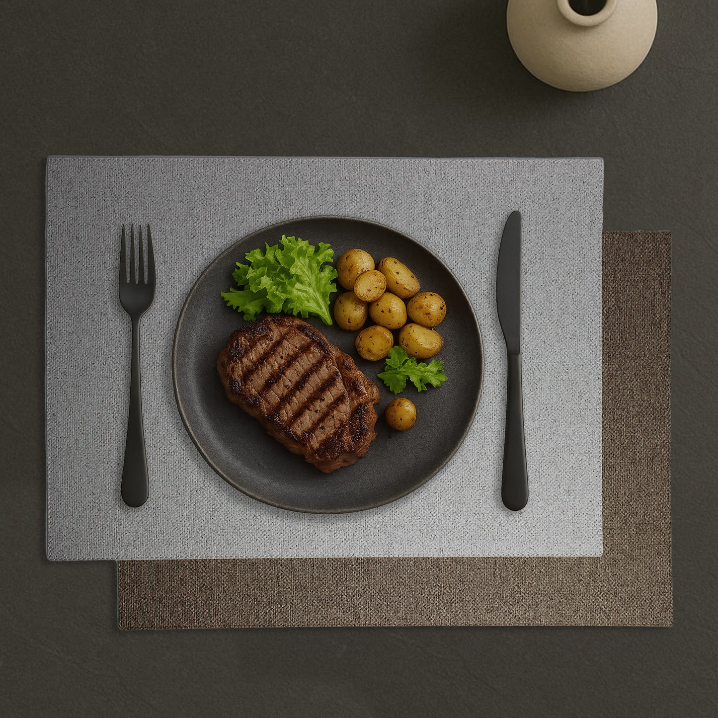 Signature 6 placemats linen look white brown