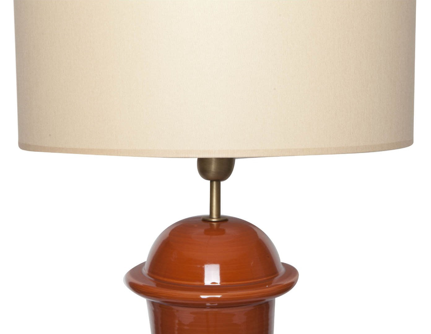 orange farbene Lampe mit Stoffschirm