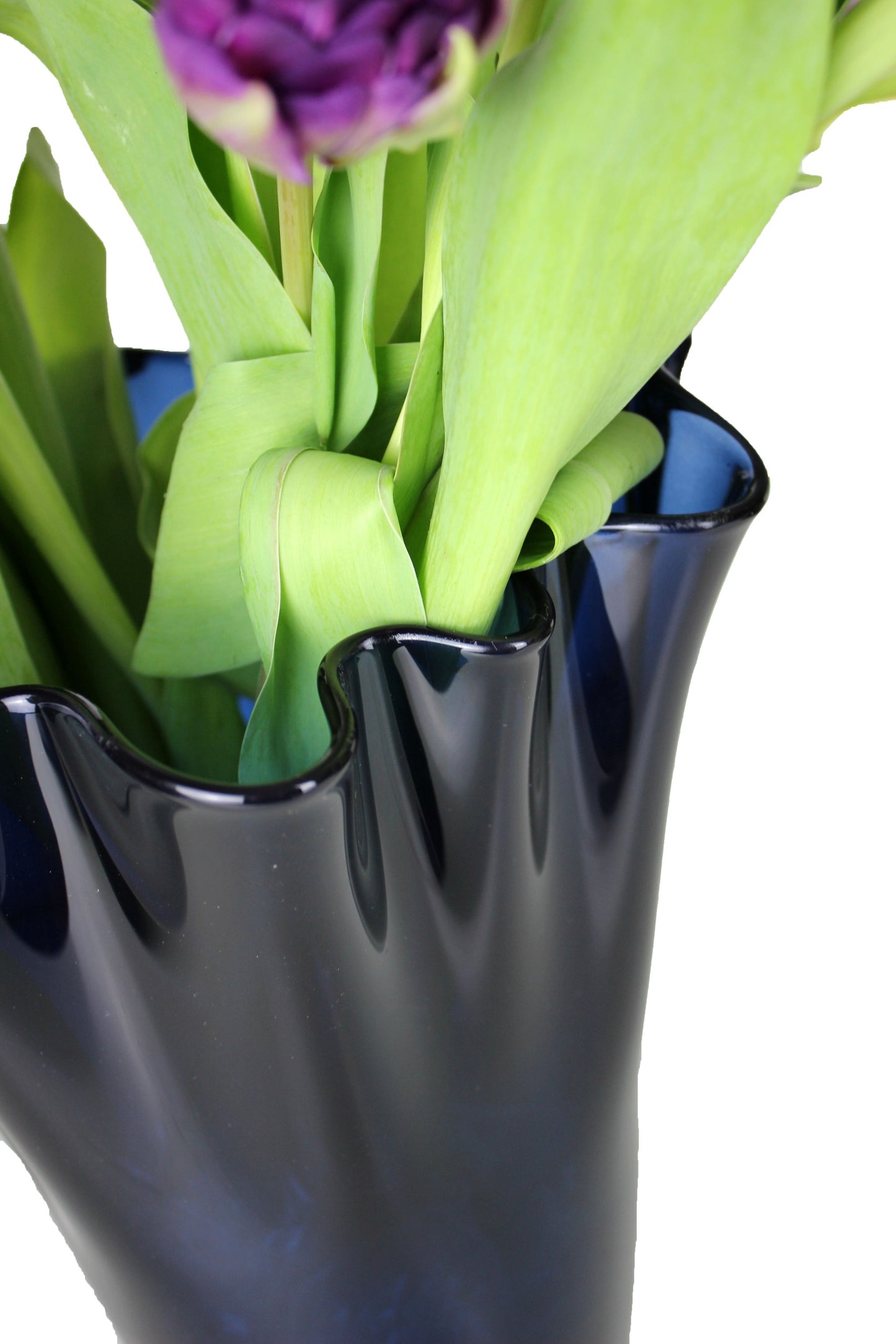 Dunkelblaues Glas mundgeblasene Vase