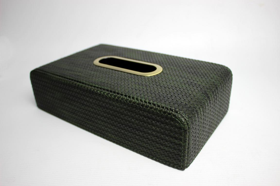 Signature tissue box faux leather crocodile
