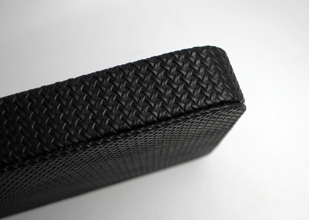 Plateau signature avec bord crocodile en similicuir