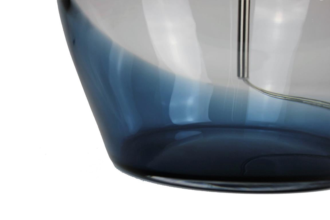 blau weiße glaslampe bauchig