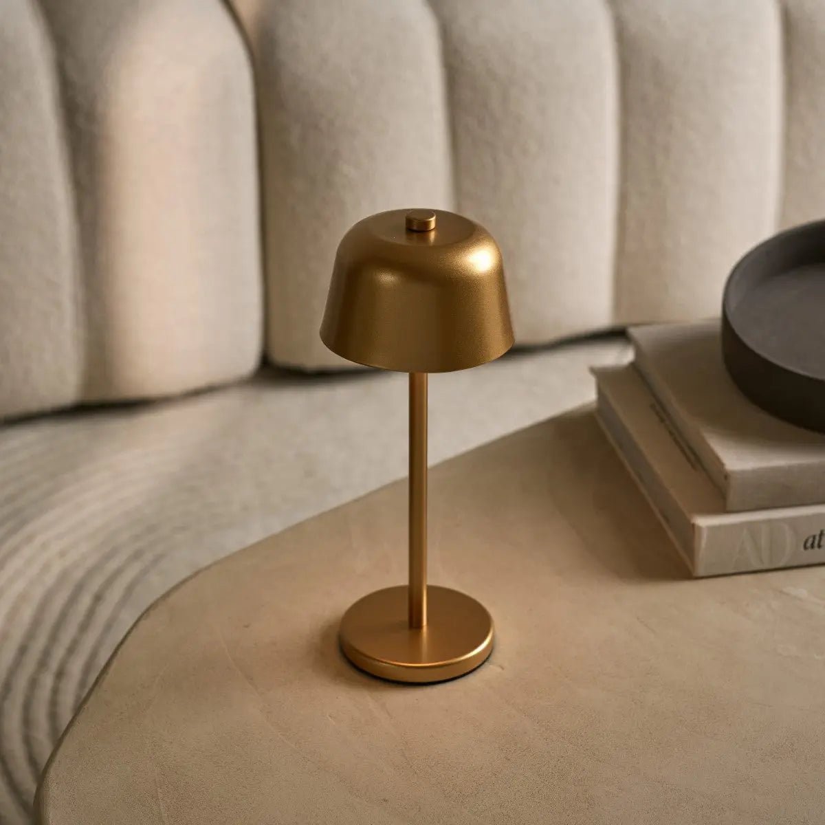 Wiederaufladbare LED Tischlampe Anton Gold dimmbar kabellos