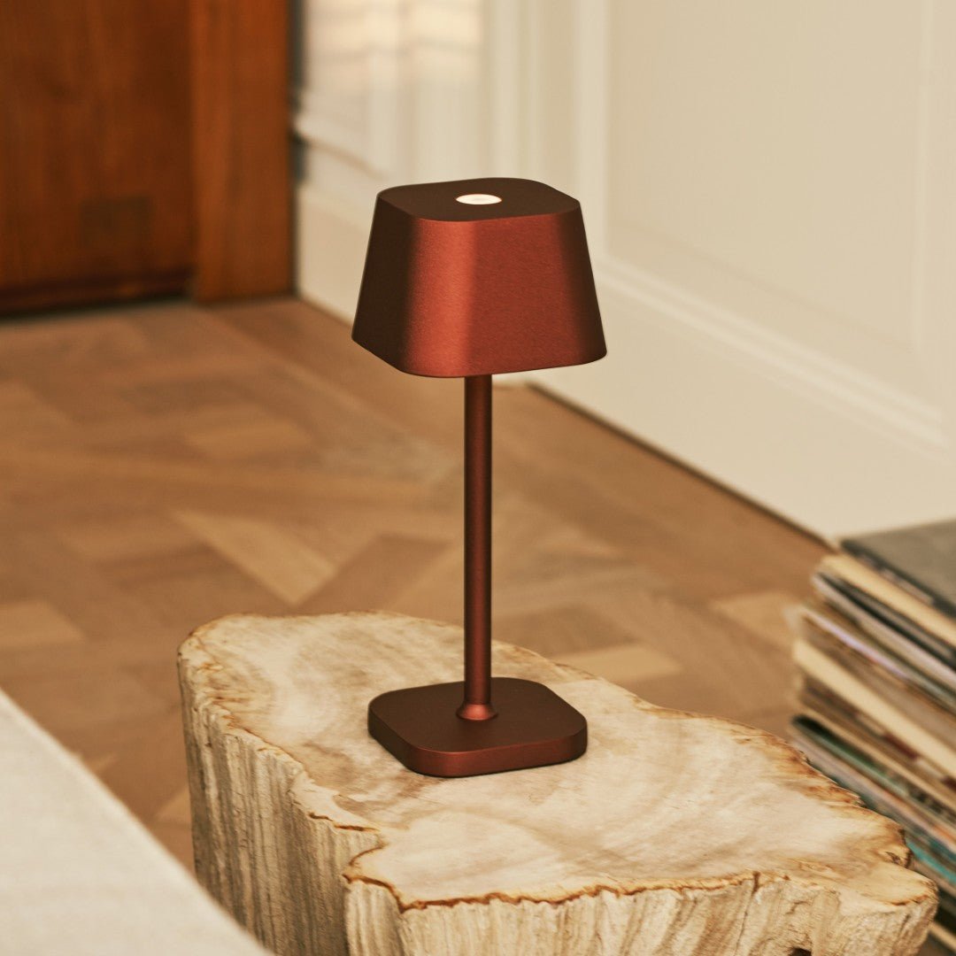 Aufladbare LED Tischlampe AVA Bronze dimmbar kabellos