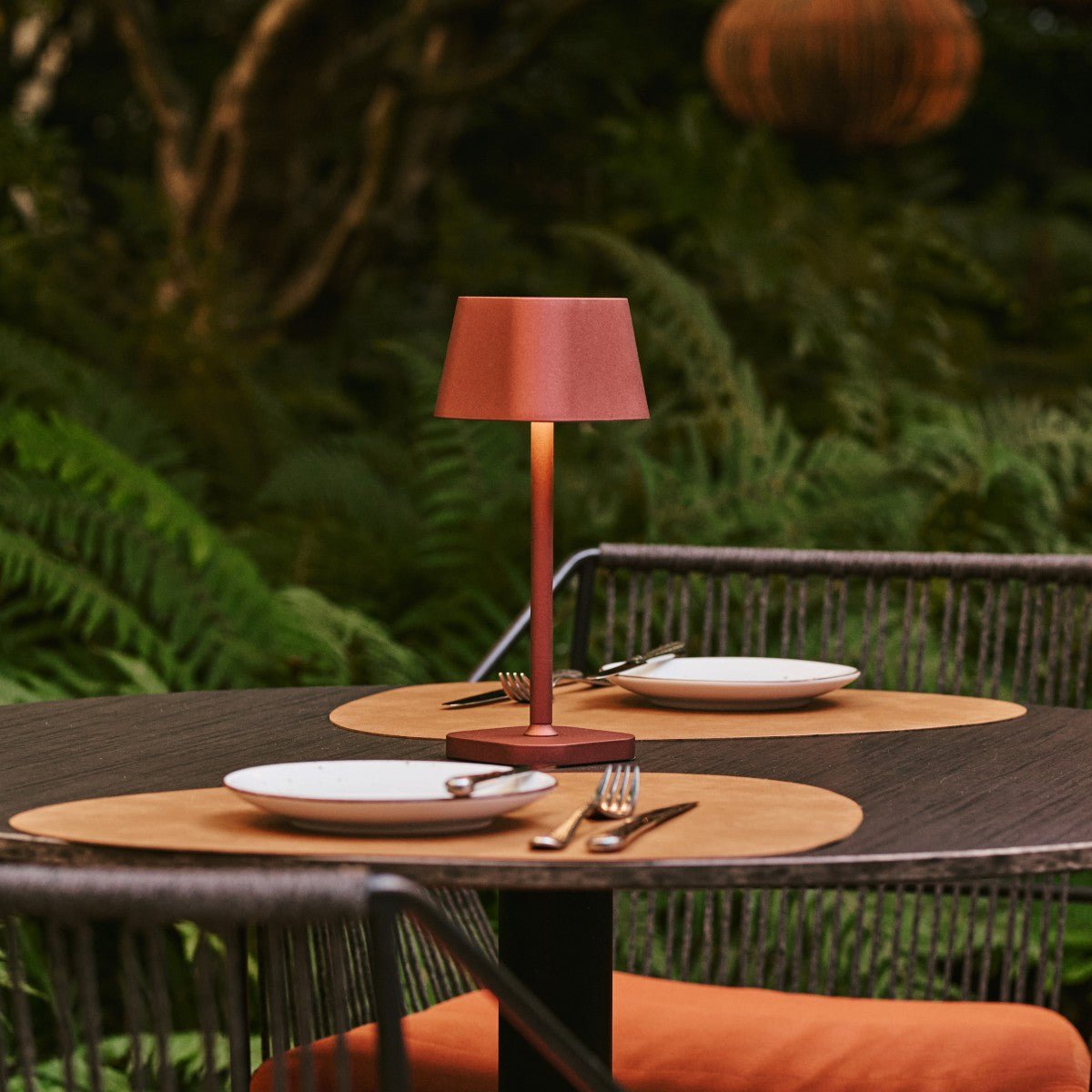 Aufladbare LED Tischlampe AVA Bronze dimmbar kabellos