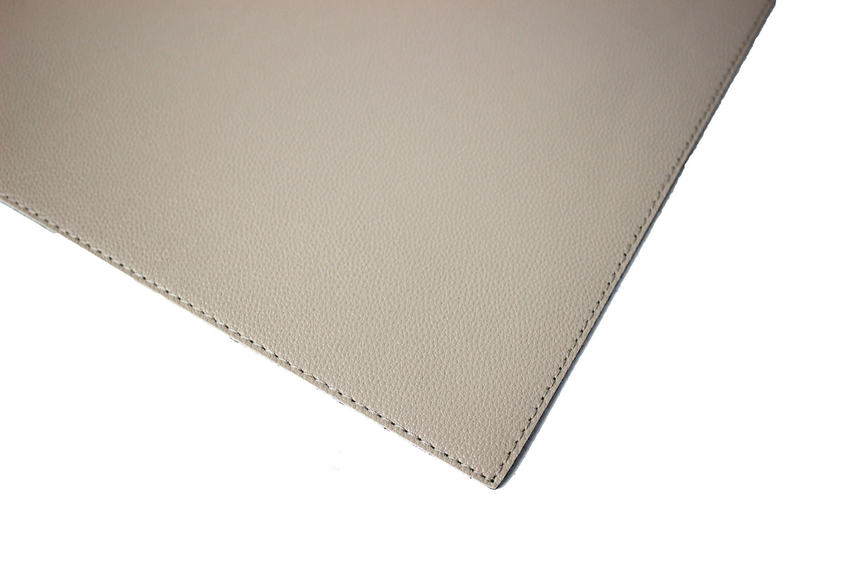 Signature 6er Tischsets aus Kunstleder in Glattleder-Optik, 45 x 33 cm
