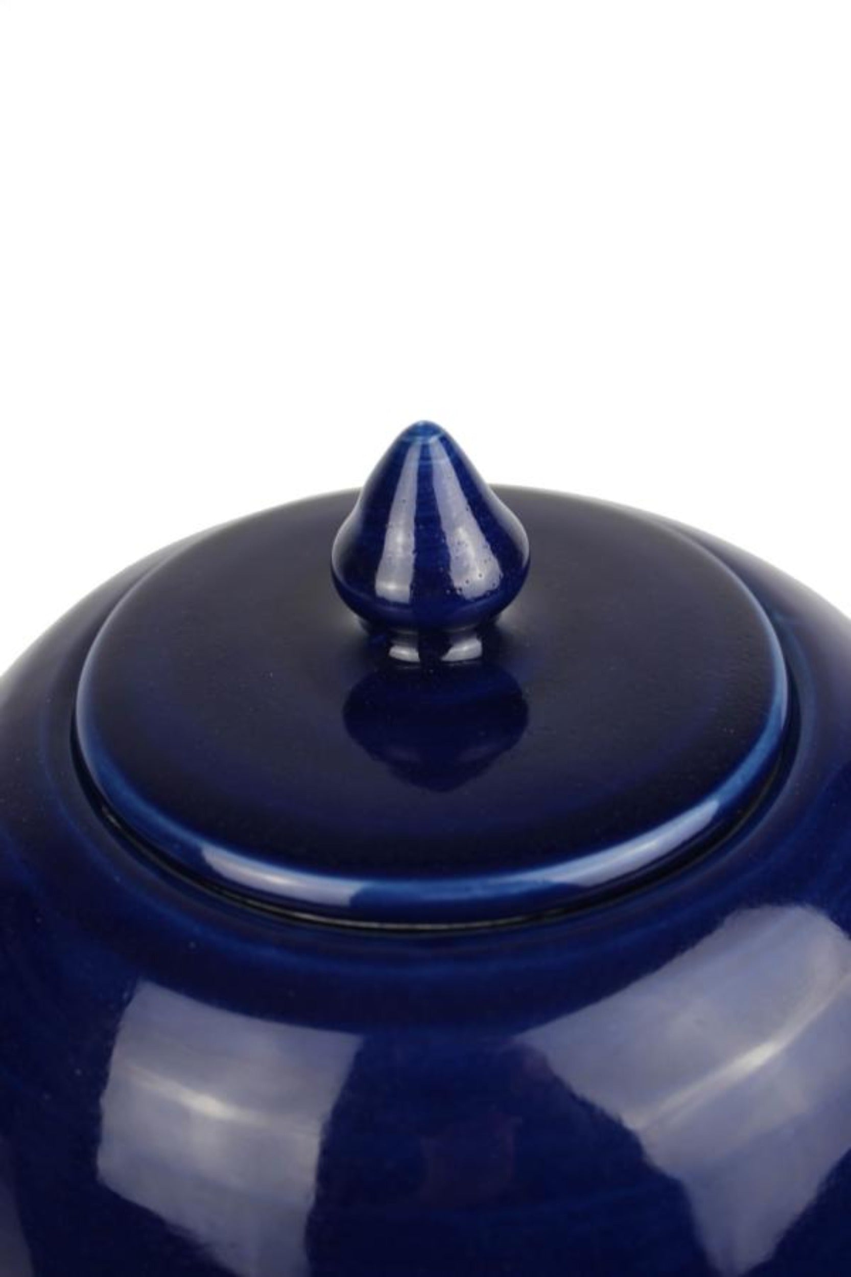 Deckel von Vase aus Keramik in blau