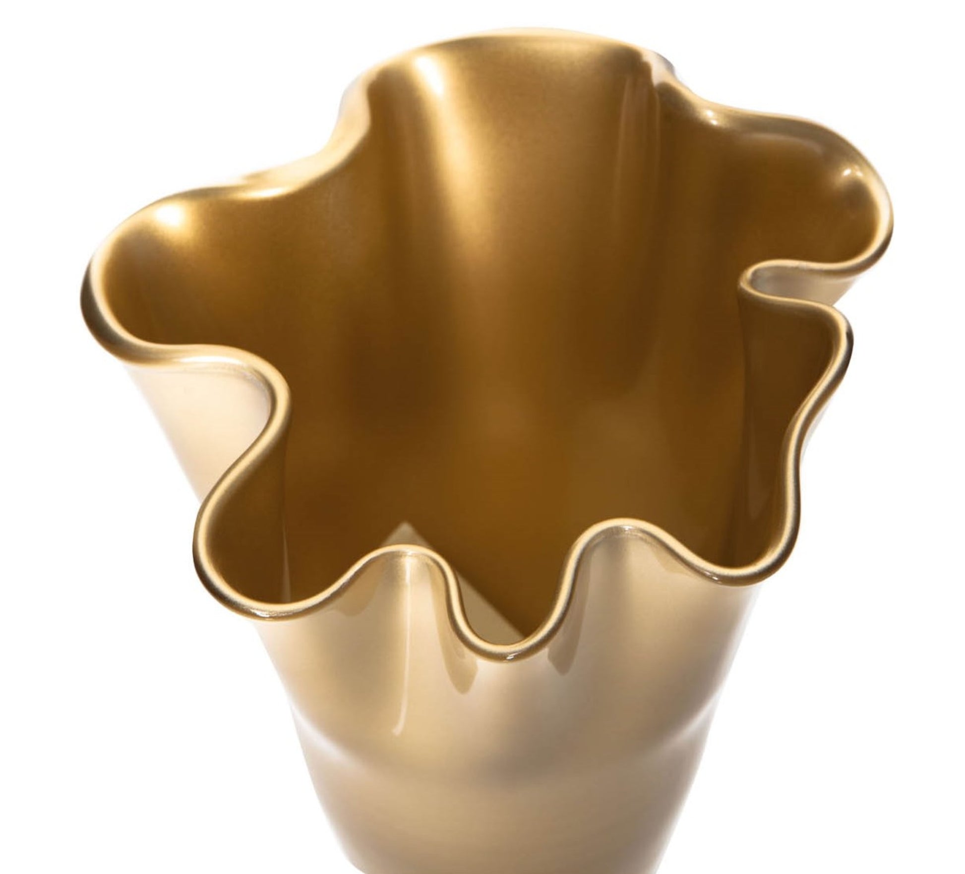 Vase aus Glas in Farbe gold metallic mit gewelltem Rand
