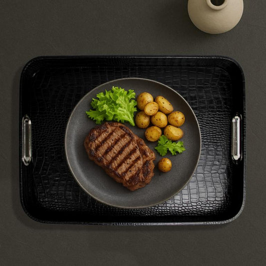 Serviertablett abedrundete Ecken mit Teller Essen drauf