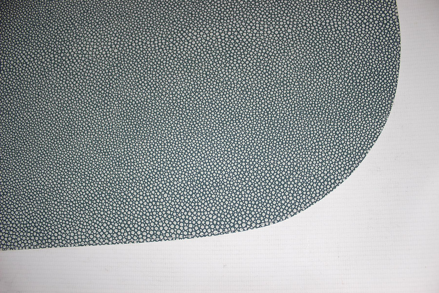 Signature 6 sets de table ovales Galuchat