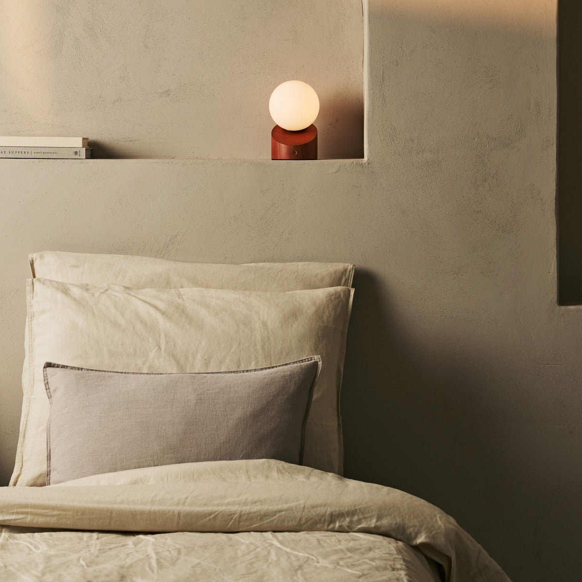 LED Tischlampe Morris Chestnut Brown dimmbar kabellos