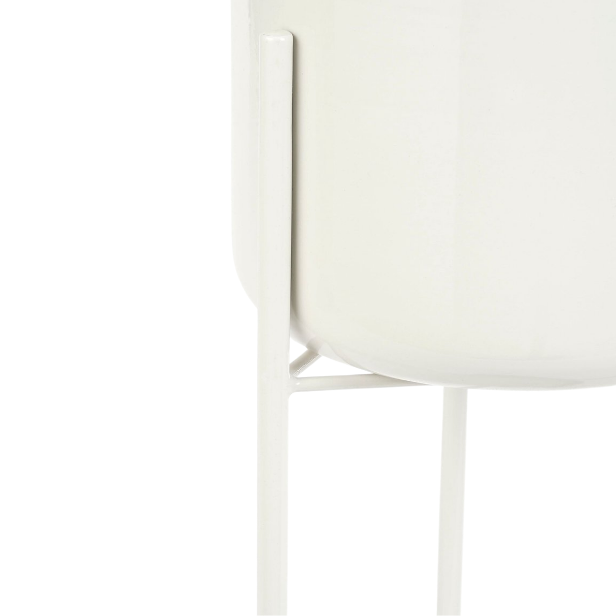 Pot de fleurs en métal blanc sur support