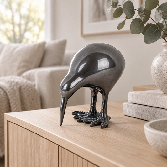Kiwivogel im Wohnzimmer, mit Originalbildern als Referenz